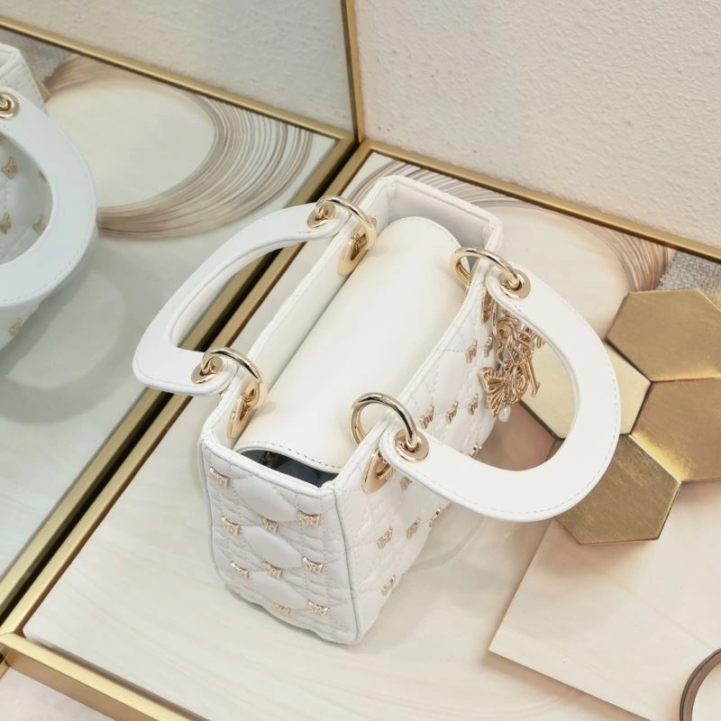 Trendsetting Christian Dior Top Handle Bags 87602
