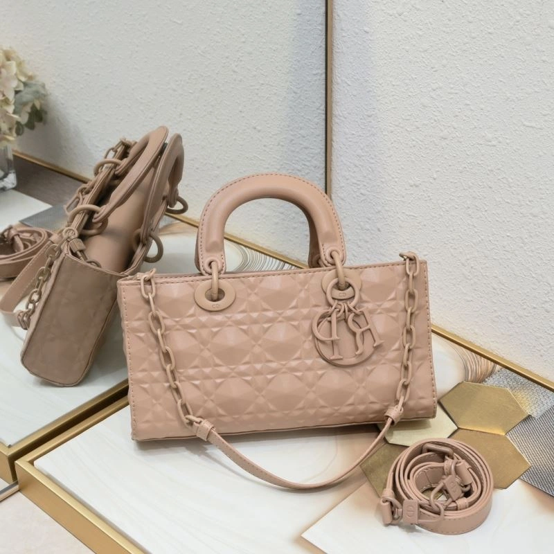 Trendsetting Christian Dior Top Handle Bags 87589