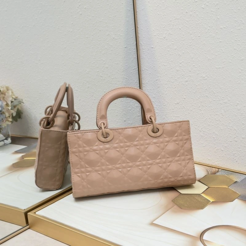 Trendsetting Christian Dior Top Handle Bags 87589