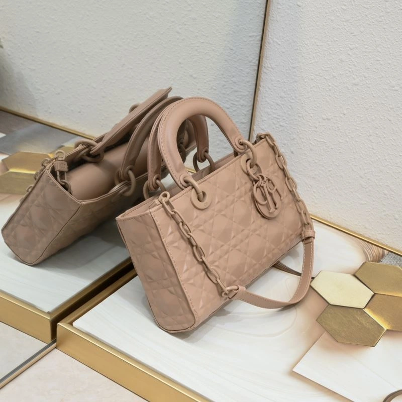 Trendsetting Christian Dior Top Handle Bags 87589