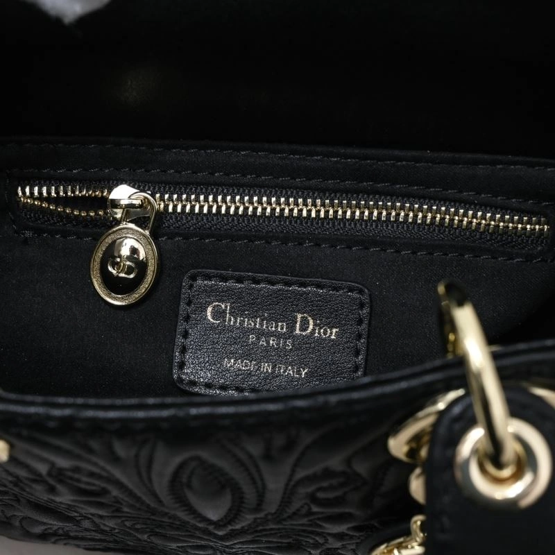 Resilient Christian Dior Top Handle Bags 87590