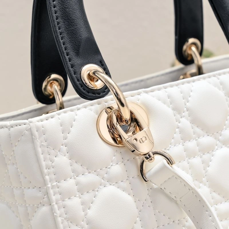 Fashionable Christian Dior Top Handle Bags 87570