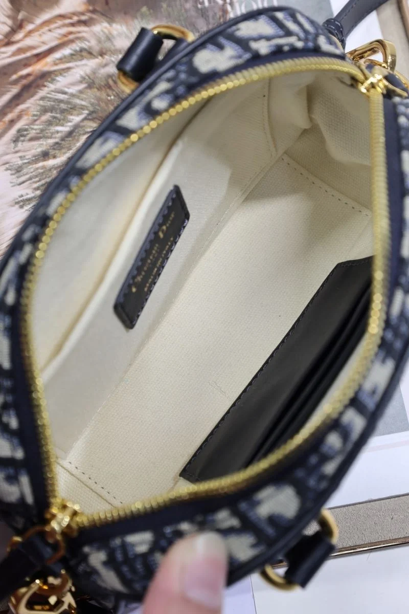 Christian Dior Top Handle Bags ZipUp 46759