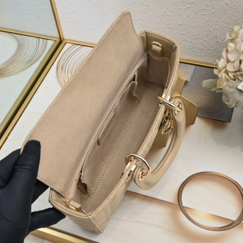 Sustainable Christian Dior Top Handle Bags 85471