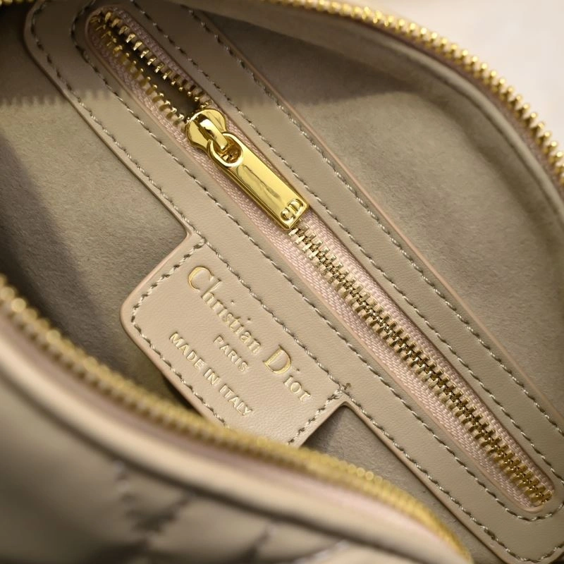 Christian Dior Top Handle Bags QuickDry 85431