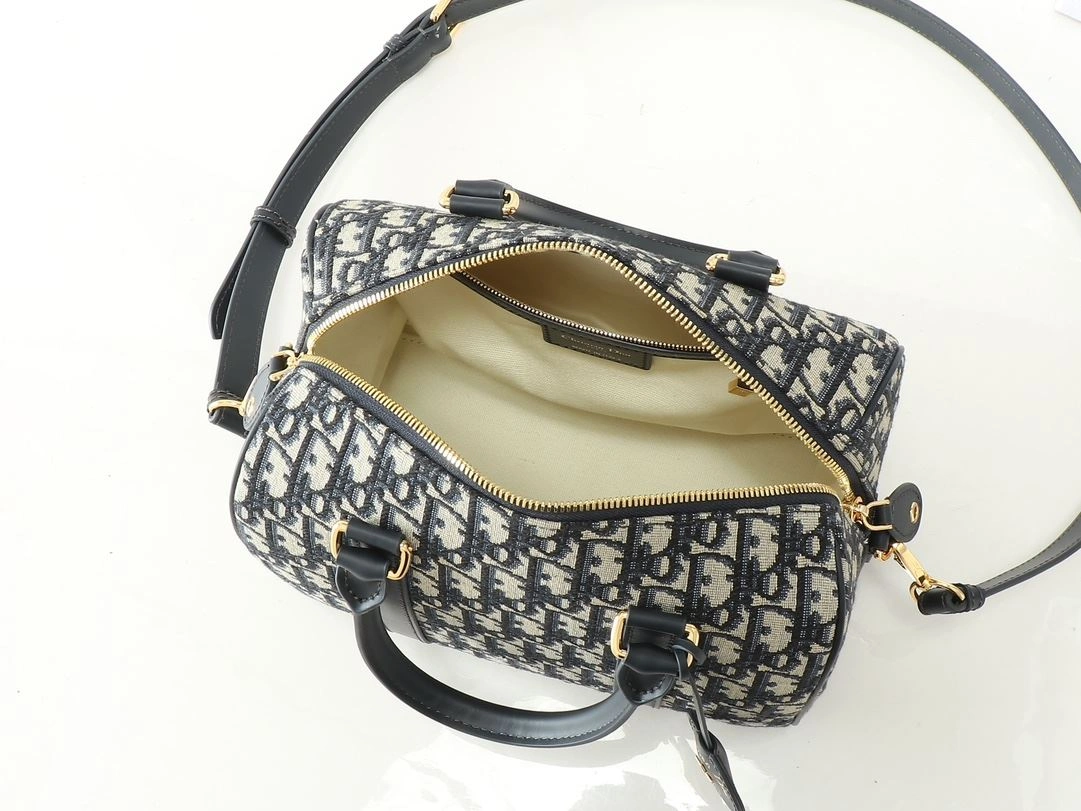 UrbanChic Christian Dior Top Handle Bags 92174