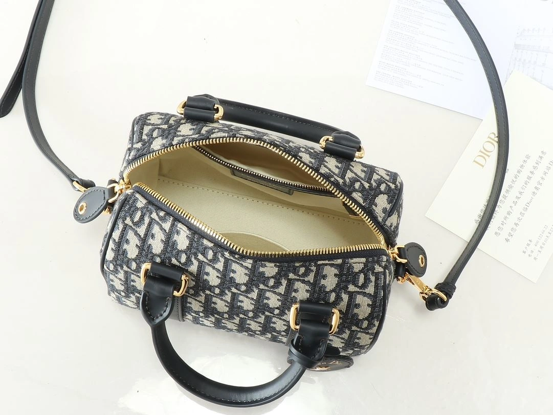 UrbanChic Christian Dior Top Handle Bags 92171