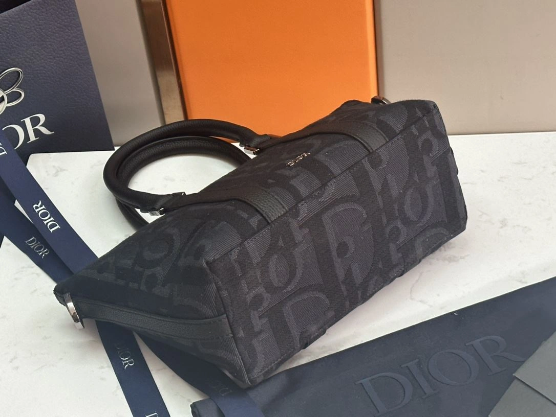 Christian Dior Top Handle Bags DailyWear 92166