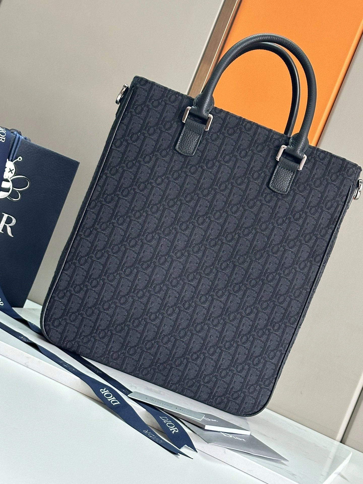 Elegant Christian Dior Top Handle Bags 92163
