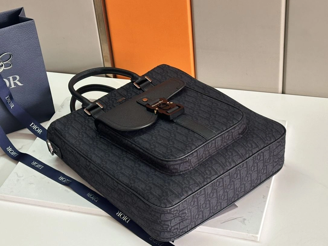 Elegant Christian Dior Top Handle Bags 92163