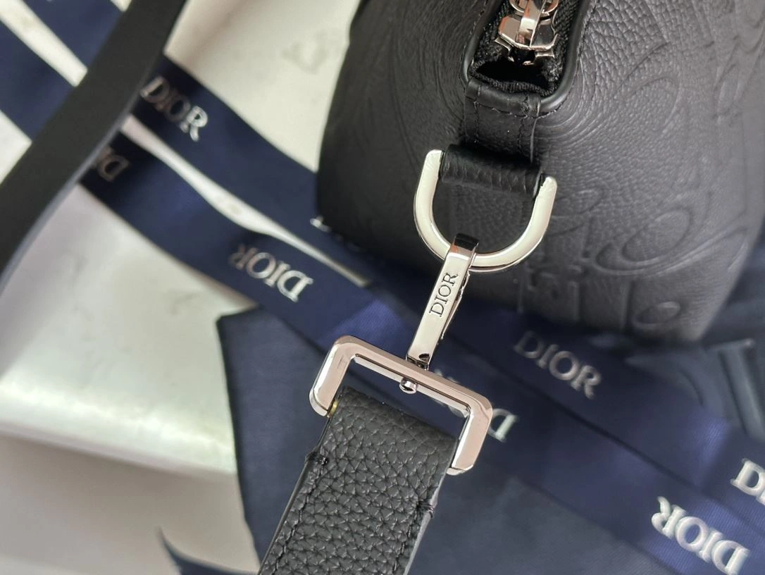 Unique Christian Dior Top Handle Bags 92192