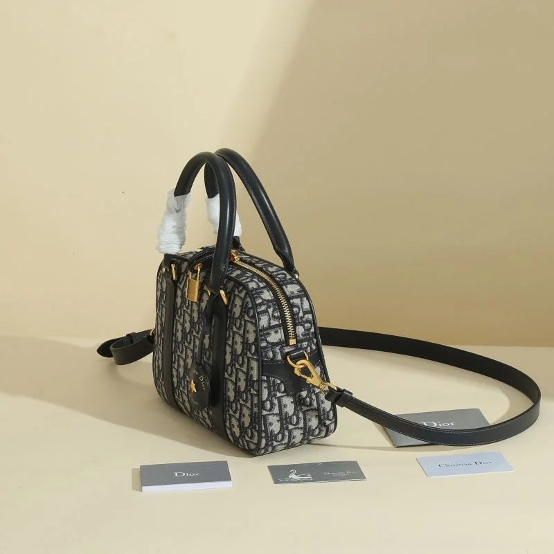 Christian Dior Top Handle Bags Minimalist 46136