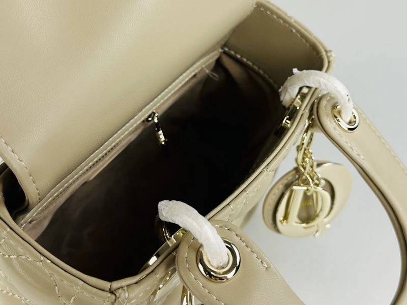 Timeless Christian Dior Top Handle Bags 86176
