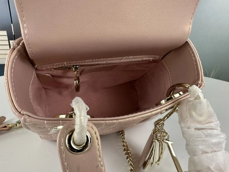 WellDesigned Christian Dior Top Handle Bags 86175