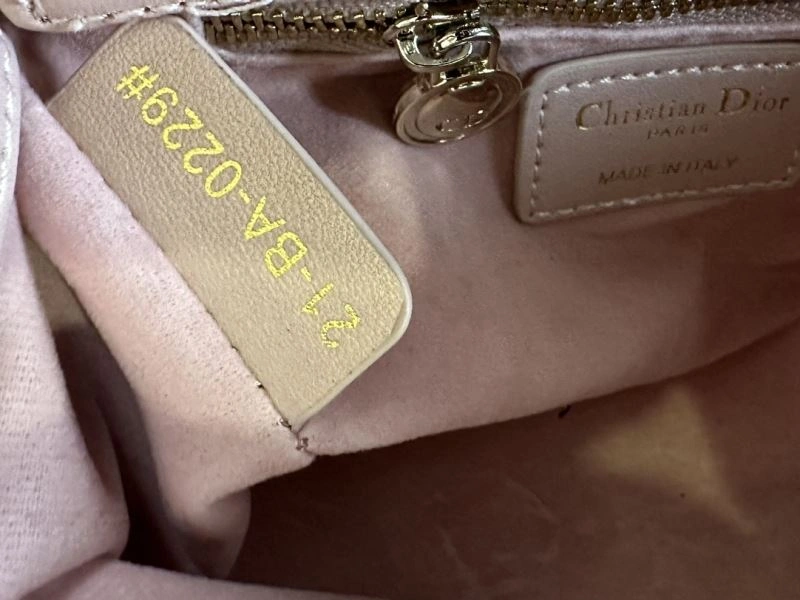 WellDesigned Christian Dior Top Handle Bags 86175