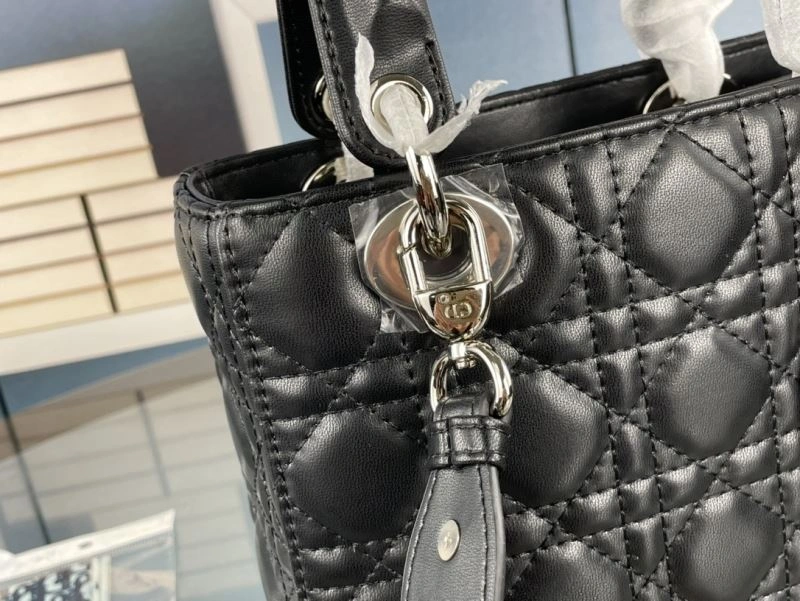 Sophisticated Christian Dior Top Handle Bags 86172