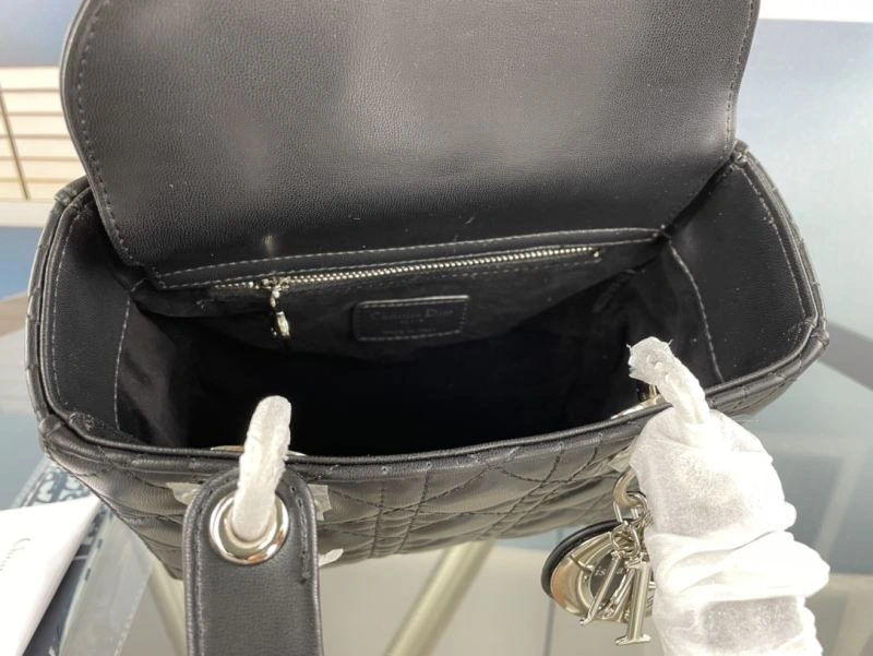 Sophisticated Christian Dior Top Handle Bags 86172