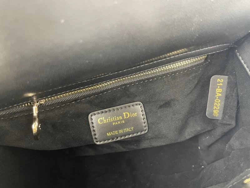 Fashionable Christian Dior Top Handle Bags 86169