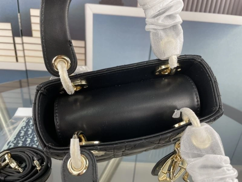 Minimalist Christian Dior Top Handle Bags 86165