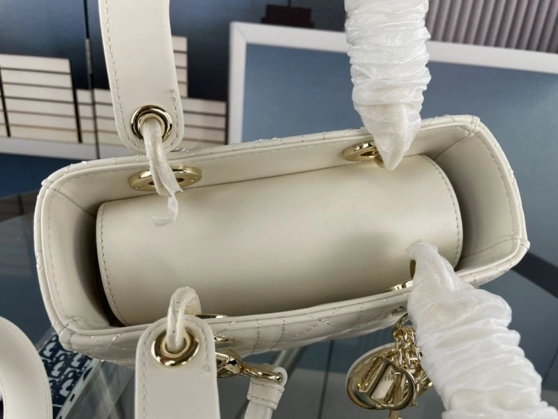 Neat Christian Dior Top Handle Bags 86162