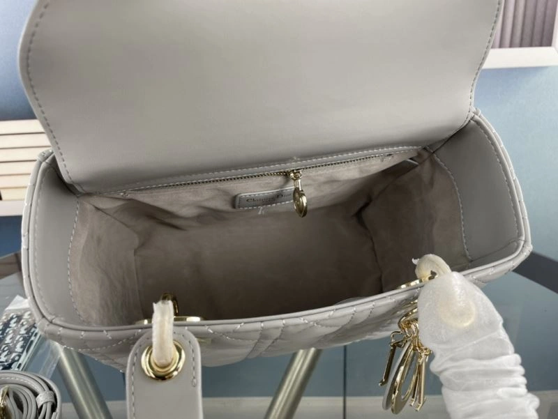 Sporty Christian Dior Top Handle Bags 86189