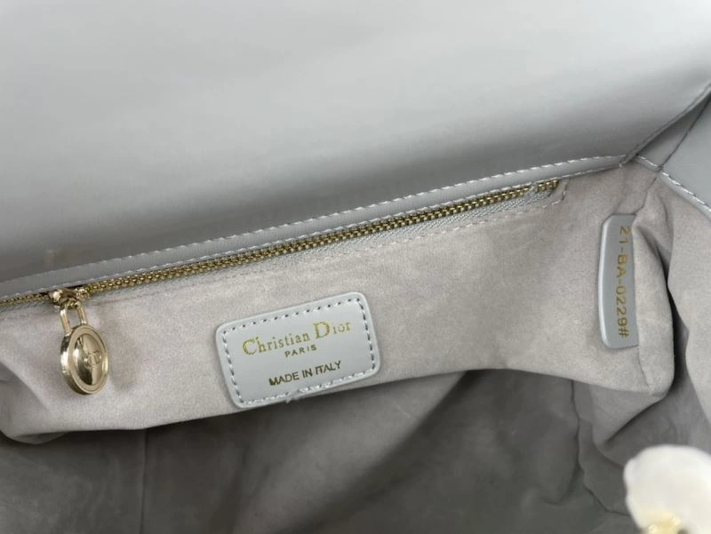 Sporty Christian Dior Top Handle Bags 86189