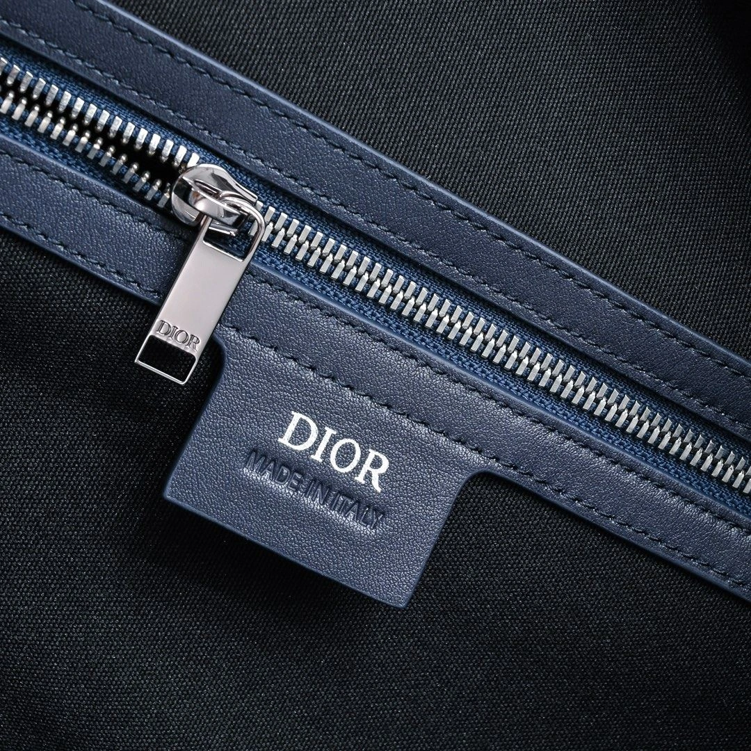 Fashionable Christian Dior Travel Bags 91195