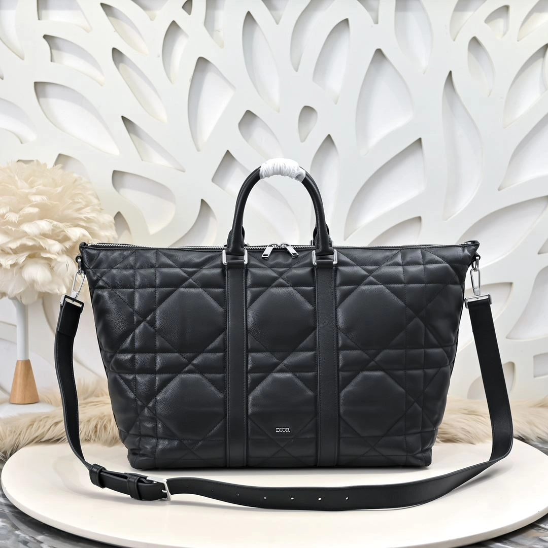EyeCatching Christian Dior Travel Bags 91147