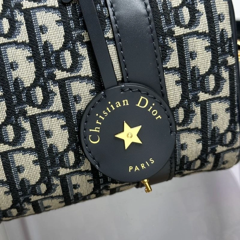 UrbanChic Christian Dior Travel Bags 70218