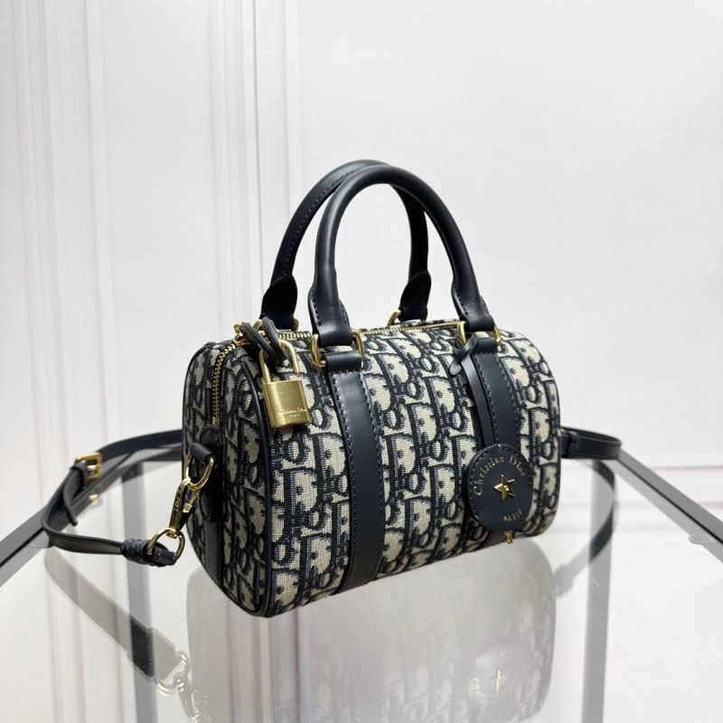 UrbanChic Christian Dior Travel Bags 70218