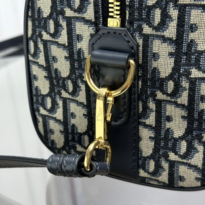 UrbanChic Christian Dior Travel Bags 70218