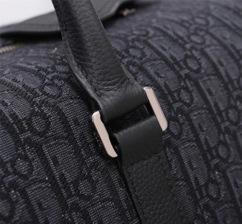 Minimalist Christian Dior Travel Bags 74193