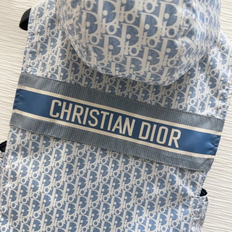 SmoothTexture Christian Dior Vest 112605