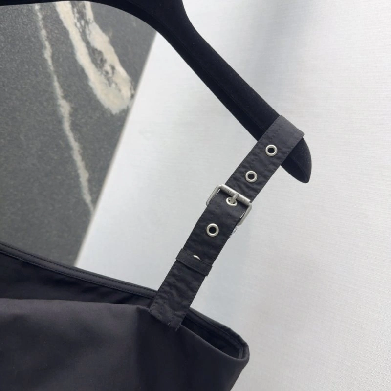 Contemporary Christian Dior Vest 112601
