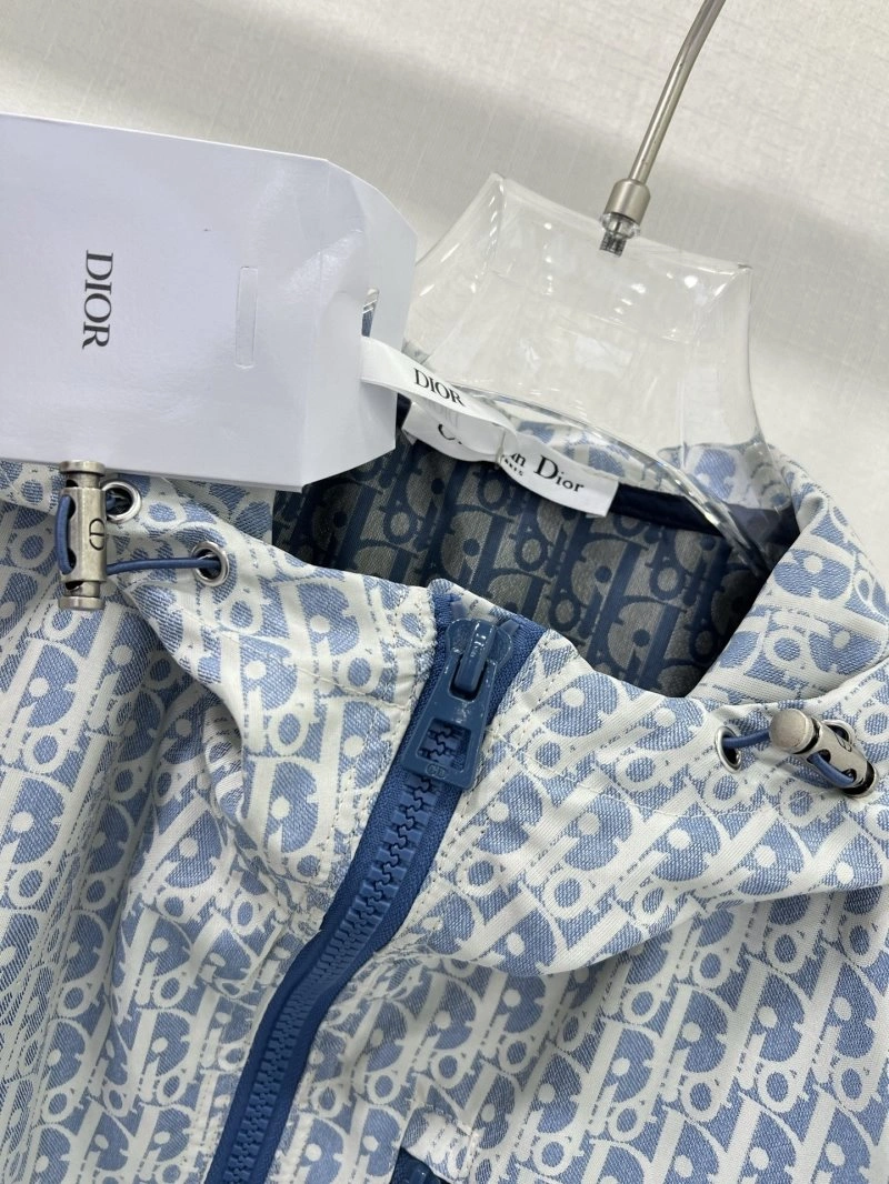 Vibrant Christian Dior Vest 114015