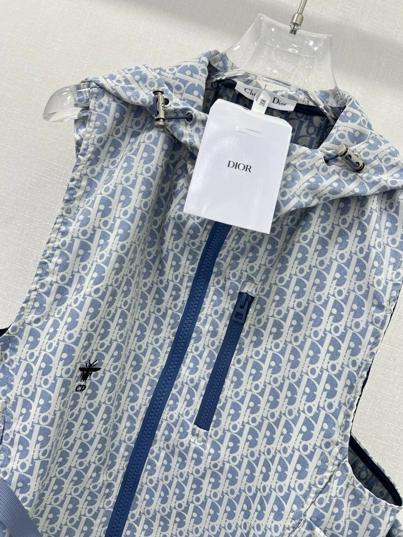 Vibrant Christian Dior Vest 114015