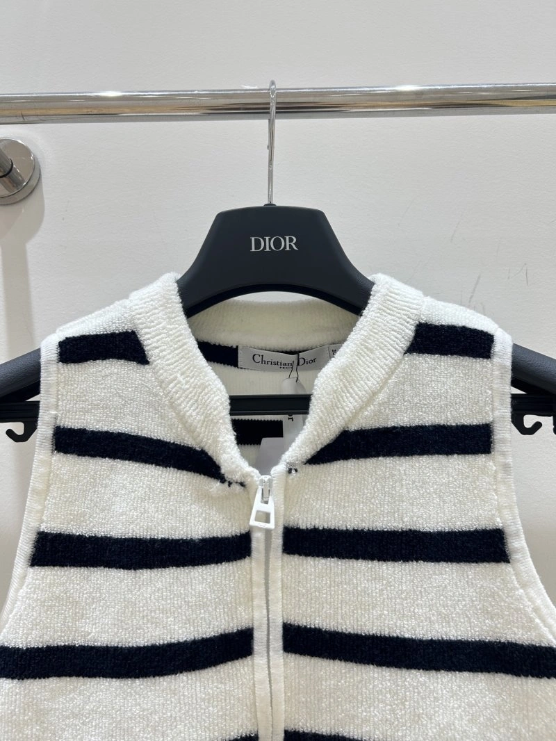 Versatile Christian Dior Vest 113986