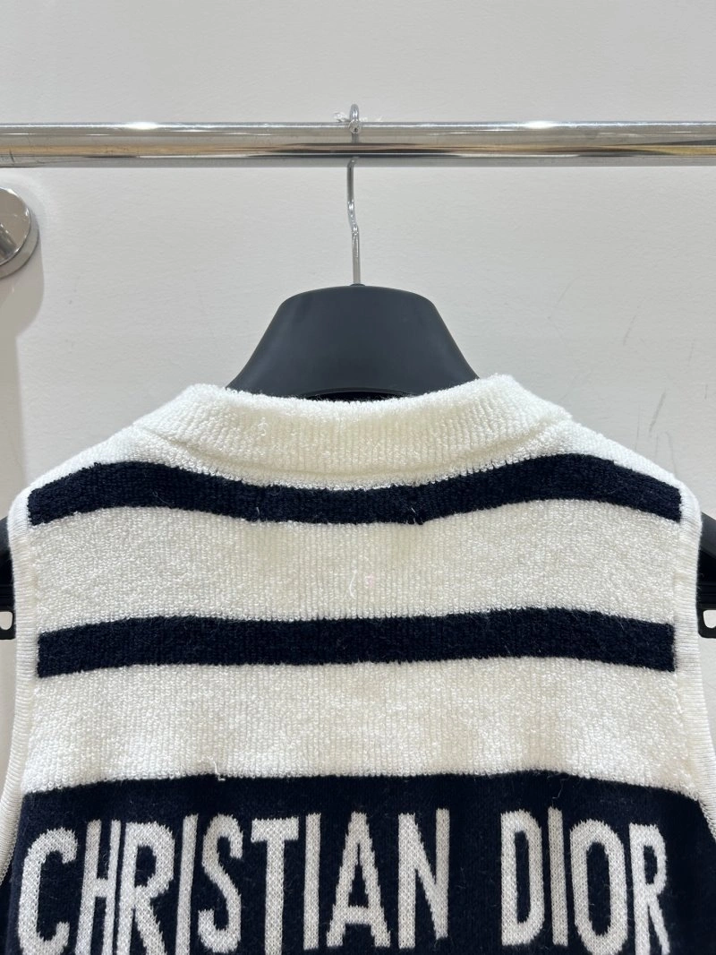 Versatile Christian Dior Vest 113986