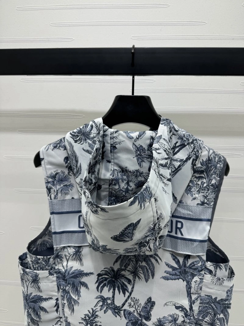 Snug Christian Dior Vest 113967