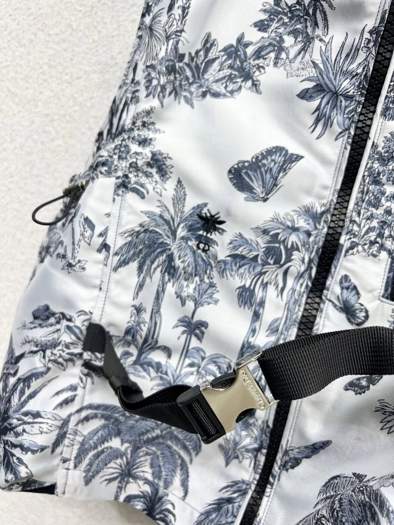 Sporty Christian Dior Vest 113979