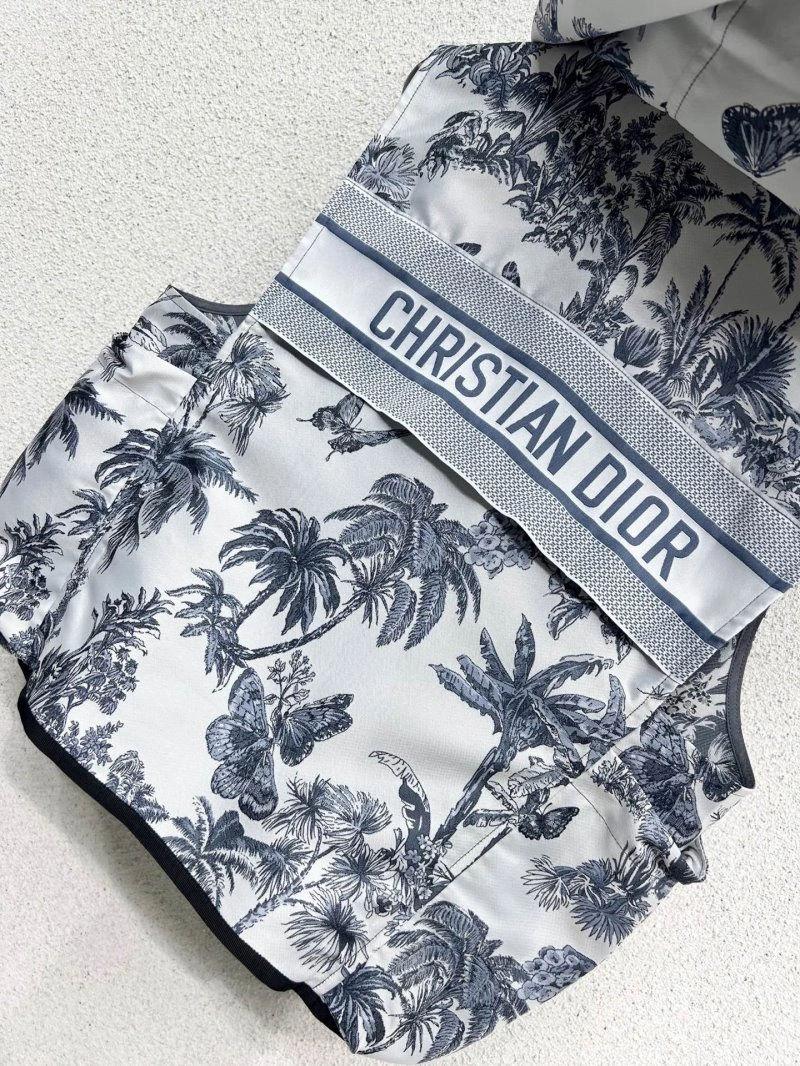 Sporty Christian Dior Vest 113979