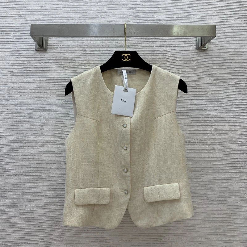 Effortless Christian Dior Vest 111595