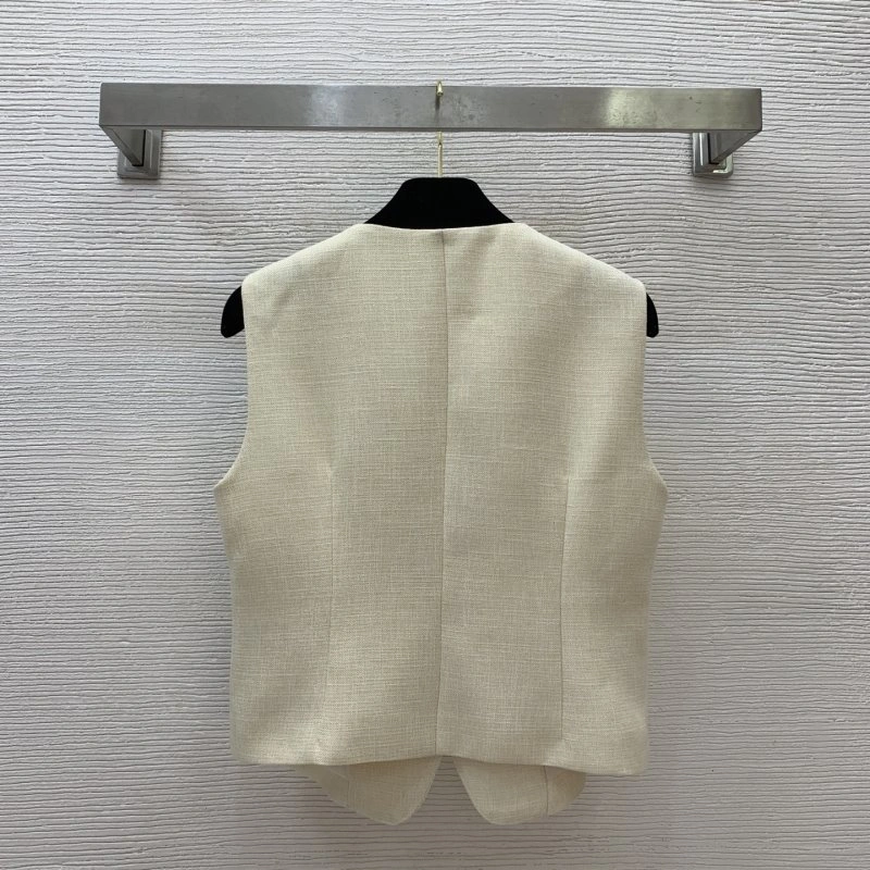 Effortless Christian Dior Vest 111595