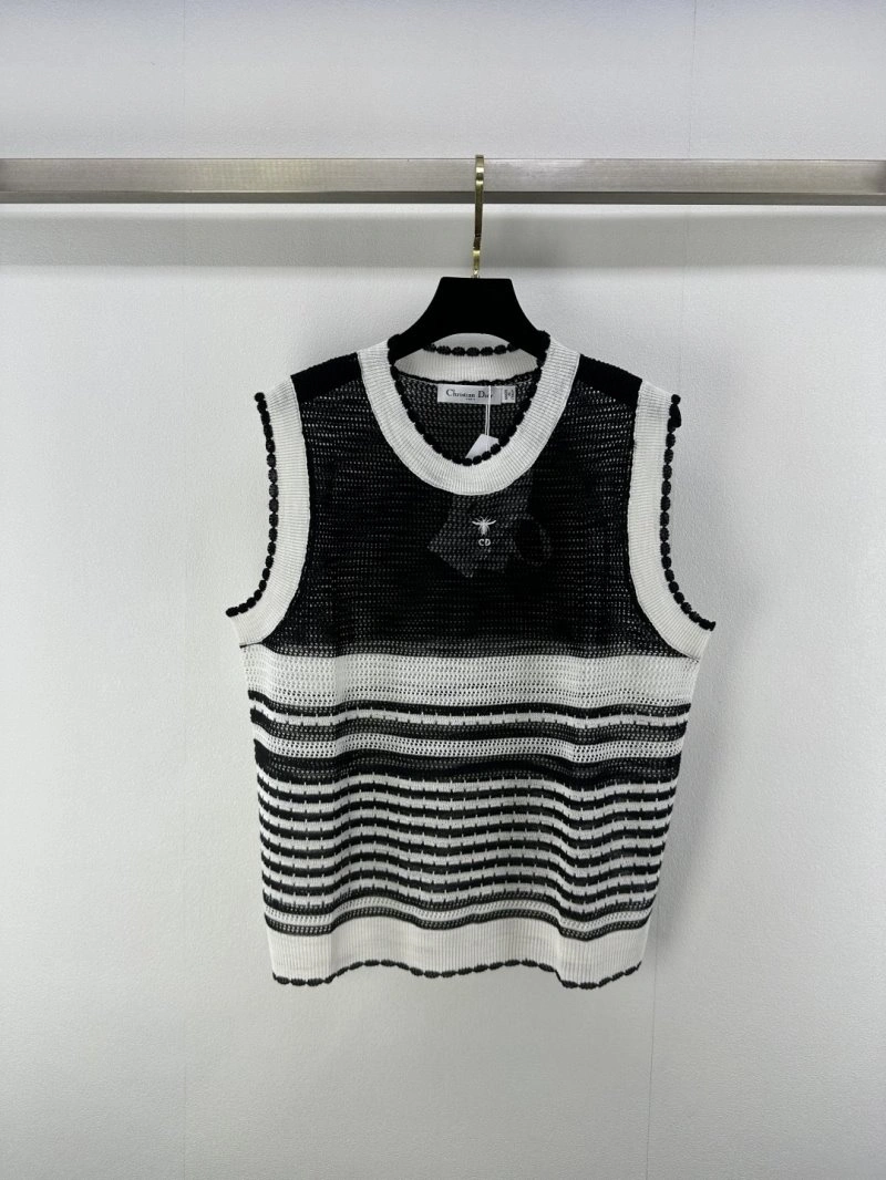 Minimalist Christian Dior Vest 111593