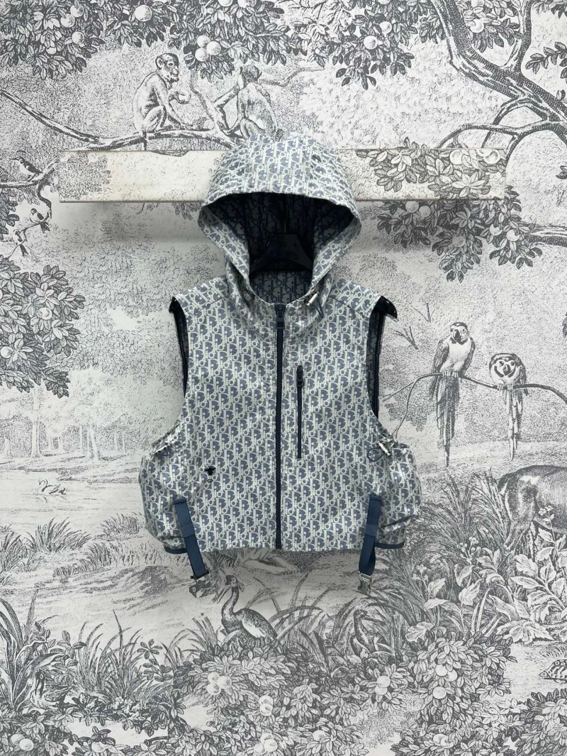 Refined Christian Dior Vest 111536