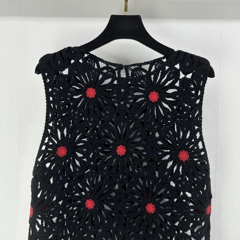 Flexible Christian Dior Vest 111511