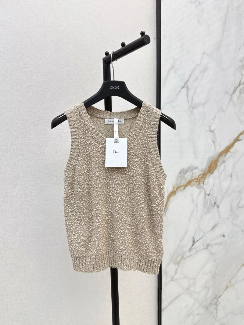 Trendsetting Christian Dior Vest 113555