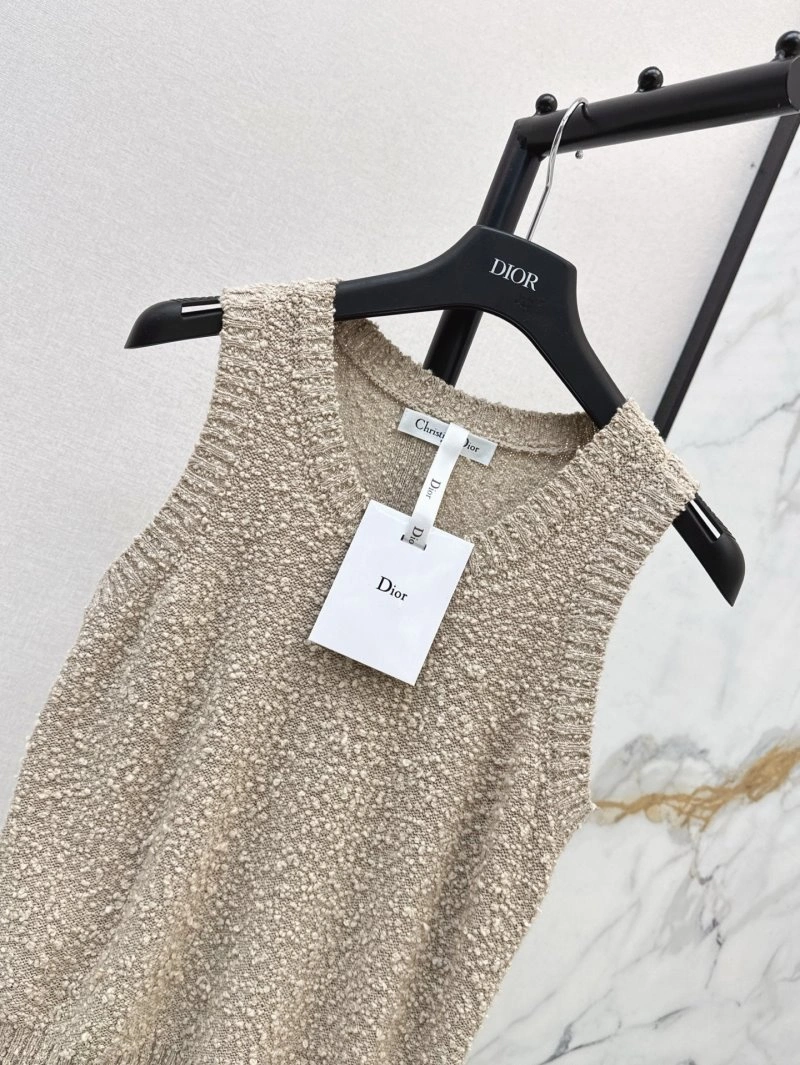 Trendsetting Christian Dior Vest 113555