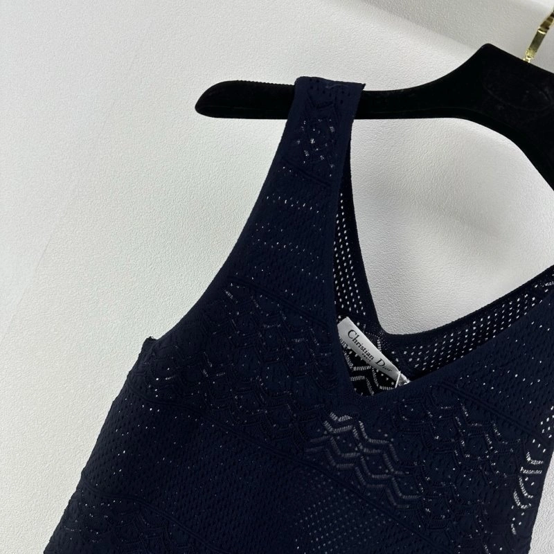 Sleek Christian Dior Vest 113554