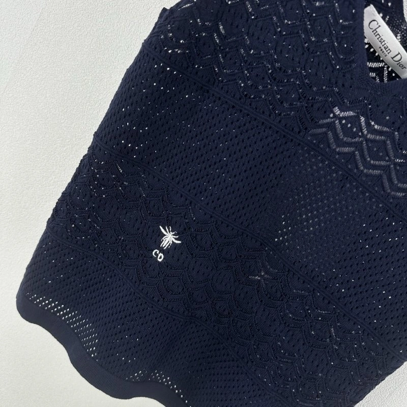 Sleek Christian Dior Vest 113554
